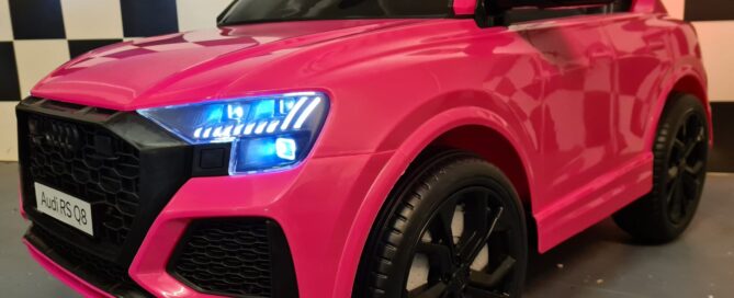 Audi RSQ8 - Roze kinderauto