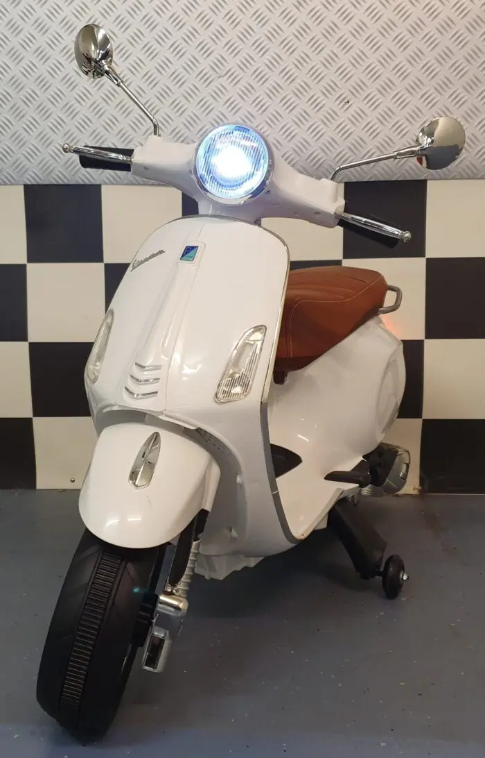 Vespa accu kinderscooter Primavera wit