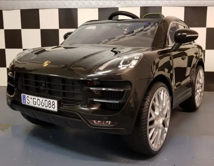 Porsche Macan Turbo kinderauto 12V 2.4G RC zwart