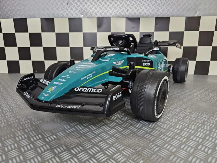 Aston Martin Formule 1 kinderauto 24 volt