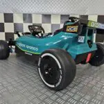 Elektrische auto kind Formule 1 Aston Martin